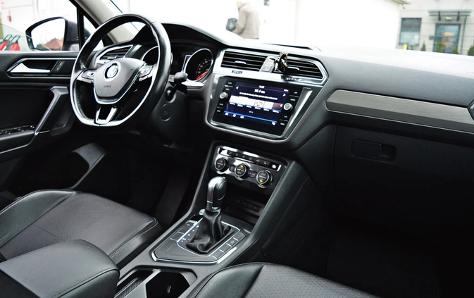 Volkswagen Tiguan Allspace cena 83900 przebieg: 154900, rok produkcji 2017 z Łazy małe 326